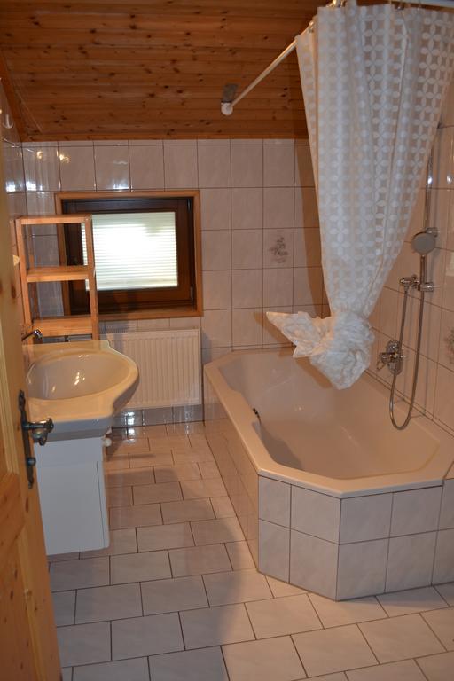 Bohrerhof Apartamento Ahrnbach Exterior foto